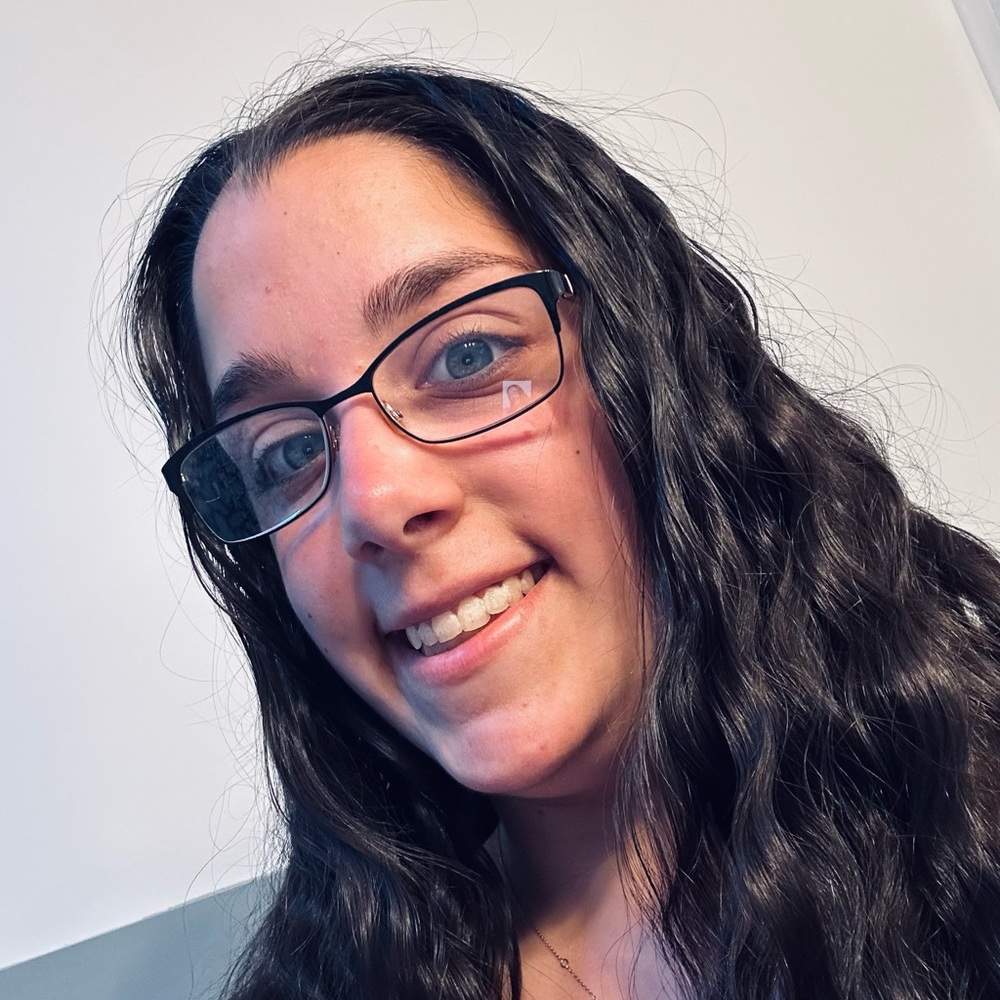 Meet your Posher, Maria